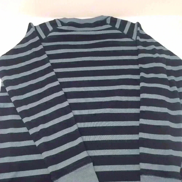 Eddie Bauer striped long sleeve - Picture 4 of 4